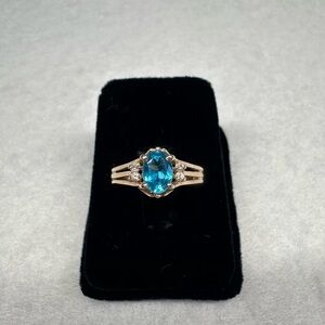 14k Yellow Gold Blue Topaz & Diamonds Ring